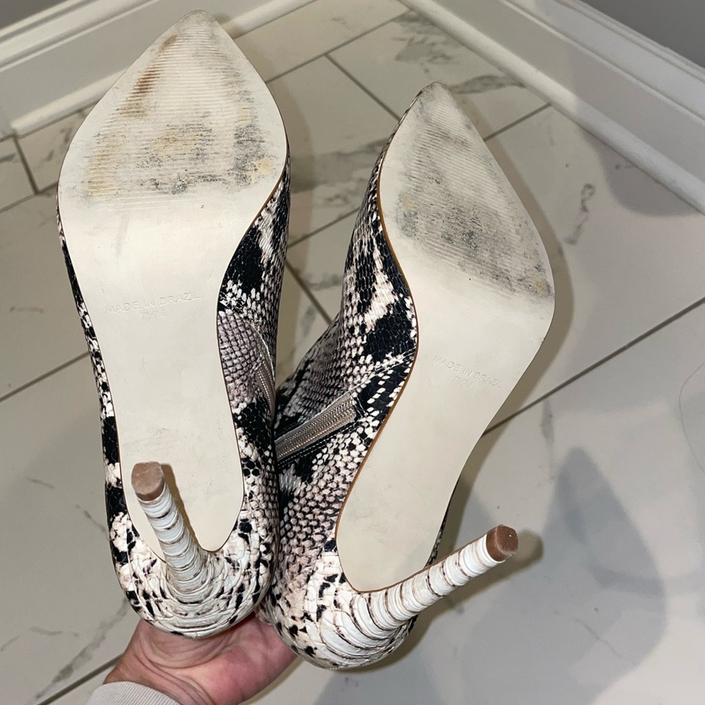 Steve Madden Snakeskin booties - Picture 4 of 4